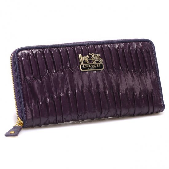 Coach Accordion Zip In Gathered Twist Large Purple Wallets CCJ | Coach Outlet Canada